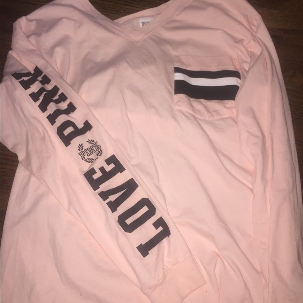 long sleeve vs pink tee